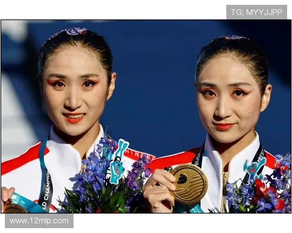 （巴黎奥运）中国花游“姐妹花”摘金：关于“情”的表达.