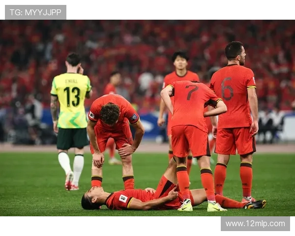 鲍世蒙失误酿祸国足连丢两球